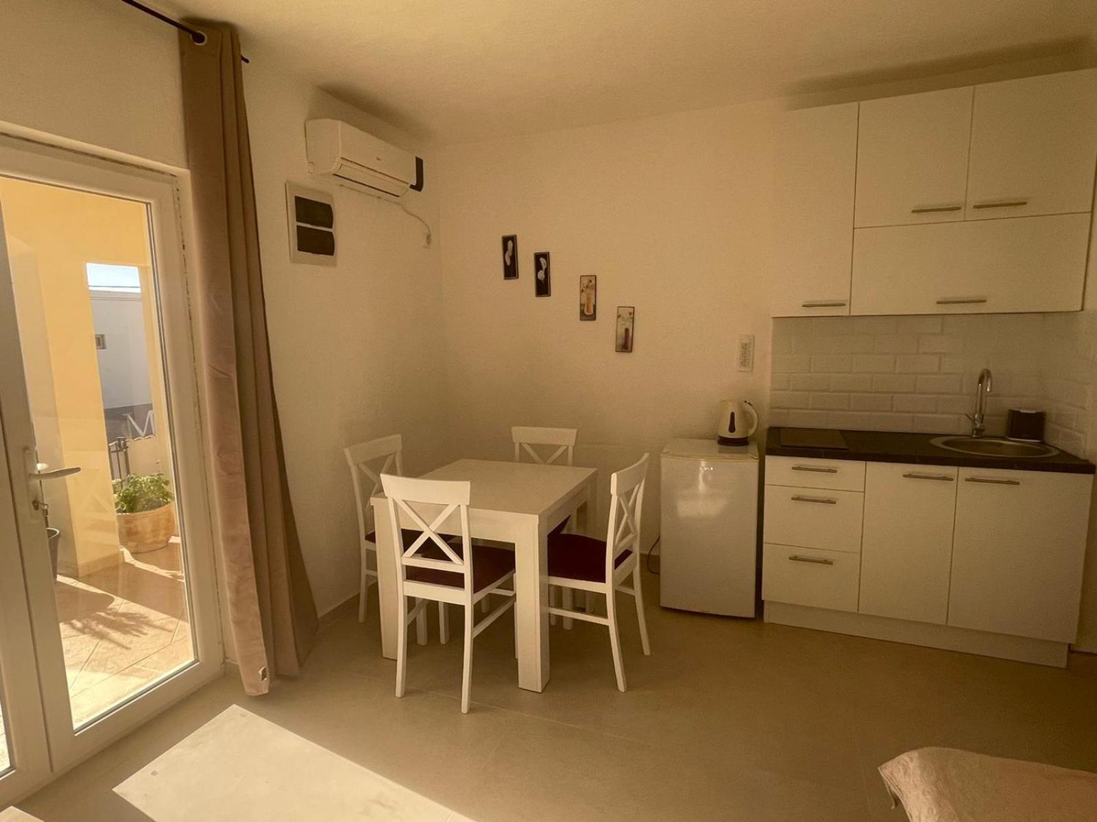Talija Apartments Krimovica Budva Phòng bức ảnh